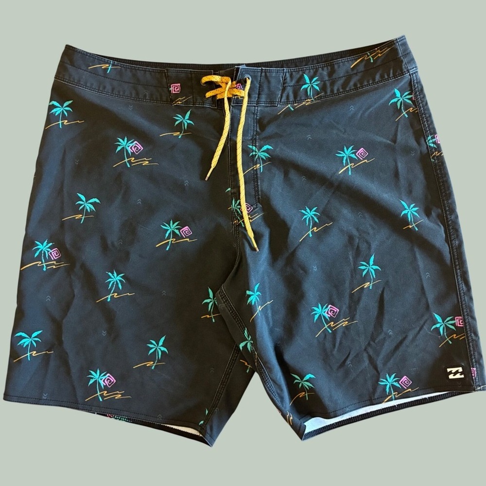 Billabong Recycler Sundays Pro Board Shorts Mens 36 Black Tropical Palm Print